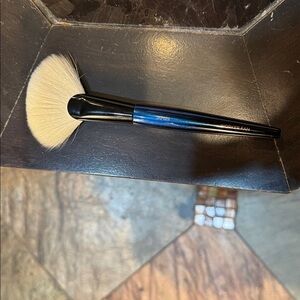 Sonia G Worker Fan Brush